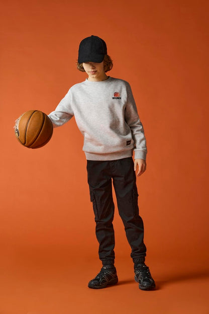 Only Jungen Sweatshirt Pulli Rückendruck Stickerei Geschenk